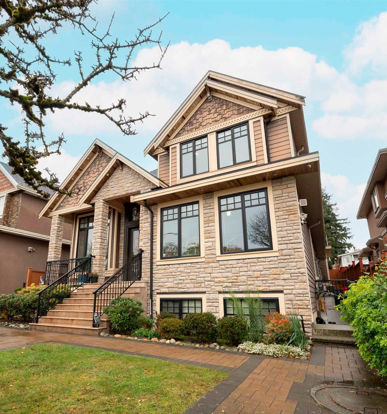 913 Quadling Avenue - Maillardville Single Family Residence for Sale, 9 Bedrooms (R3062148)# - 2