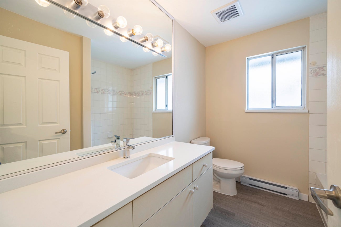 470 Riverview Crescent - Coquitlam East Single Family Residence for Sale, 7 Bedrooms (R3062651)# - 26