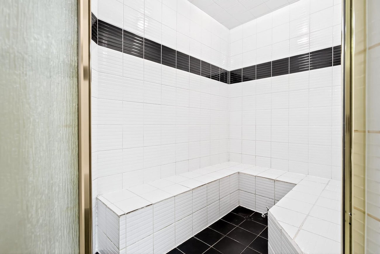 2271 Sorrento Drive - Coquitlam East Single Family Residence for Sale, 5 Bedrooms (R3063241)# - 34