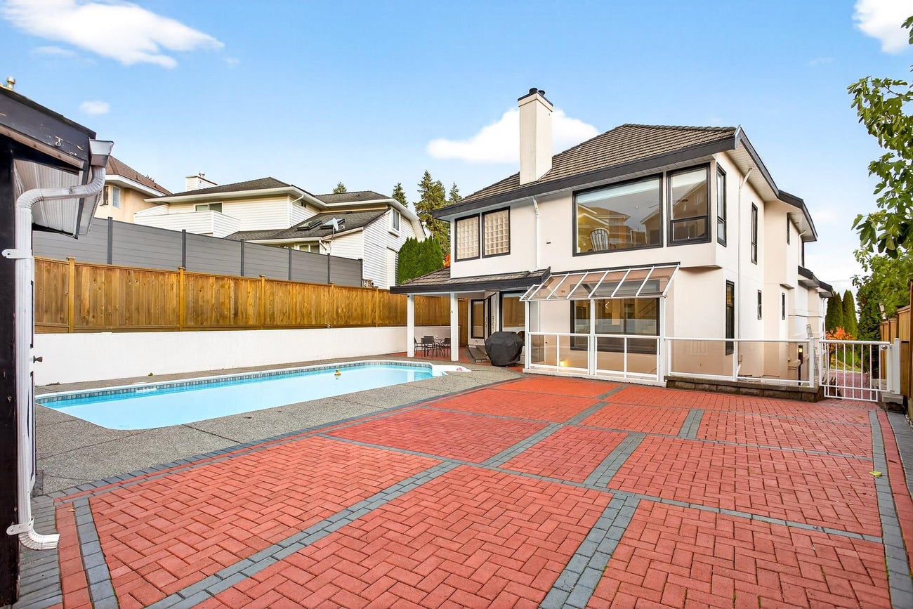 2271 Sorrento Drive - Coquitlam East Single Family Residence for Sale, 5 Bedrooms (R3063241)# - 36