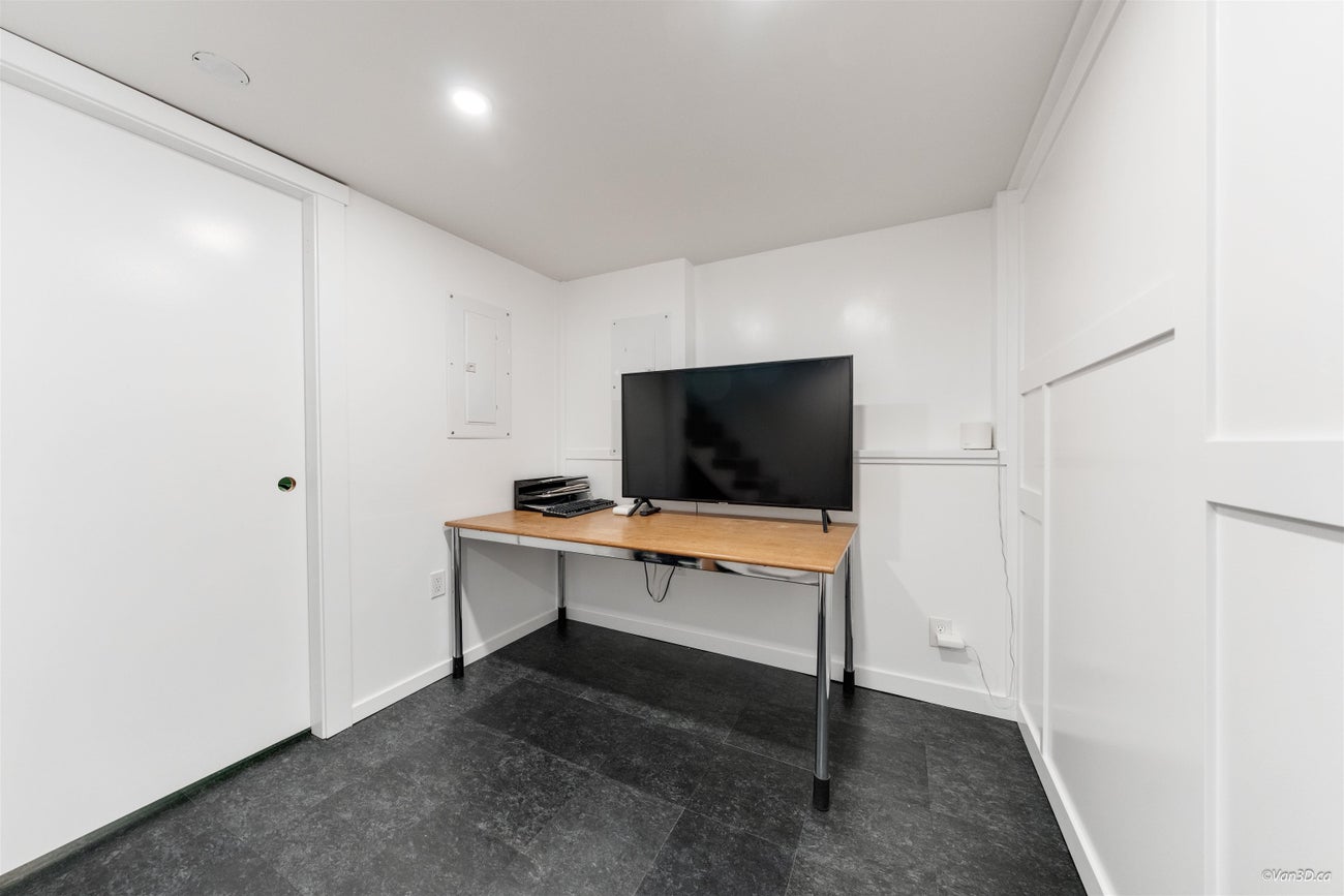 3726 Trinity Street - Vancouver Heights Single Family Residence for Sale, 4 Bedrooms (R3063294)# - 20