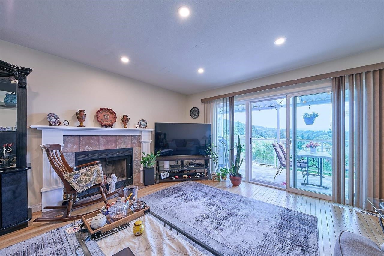 1313 Johnson Street - Canyon Springs Single Family Residence for Sale, 4 Bedrooms (R3063313)# - 6