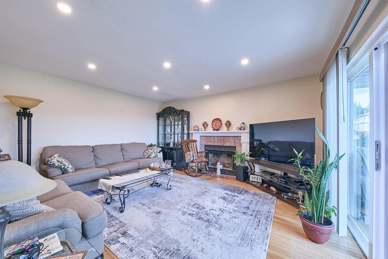 1313 Johnson Street - Canyon Springs Single Family Residence for Sale, 4 Bedrooms (R3063313)# - 7