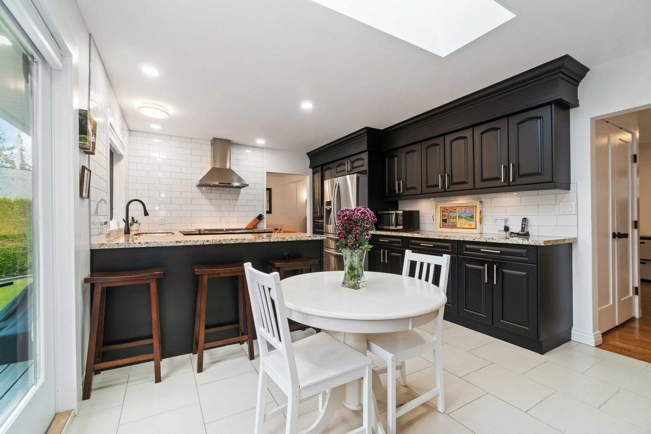 660 Gatensbury Street - Central Coquitlam Single Family Residence for Sale, 3 Bedrooms (R3063351)# - 4