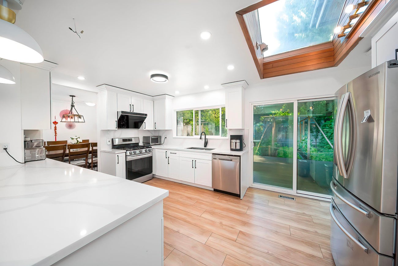 2011 Paulus Crescent - Montecito Single Family Residence for Sale, 4 Bedrooms (R3063688)# - 11