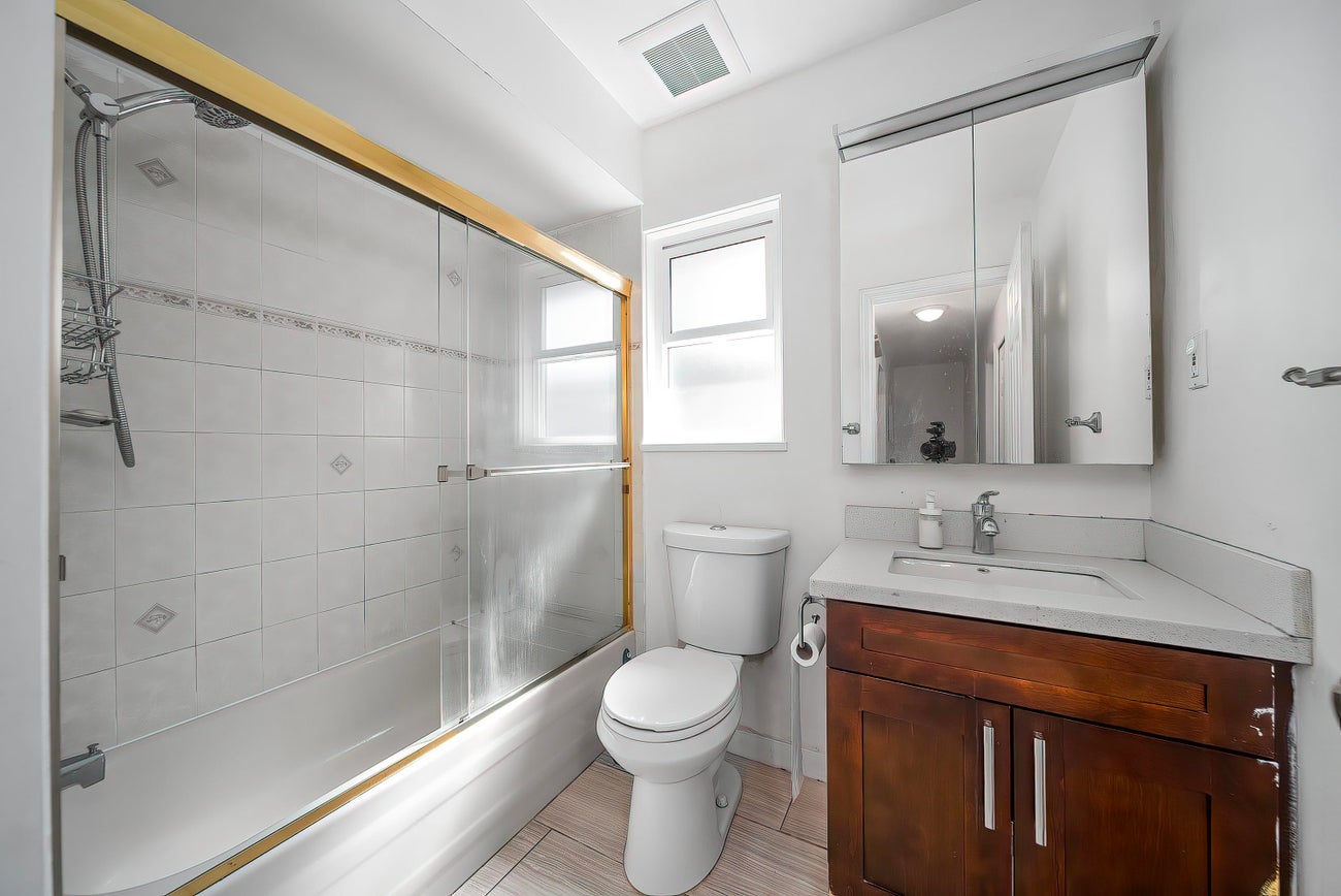 2011 Paulus Crescent - Montecito Single Family Residence for Sale, 4 Bedrooms (R3063688)# - 18