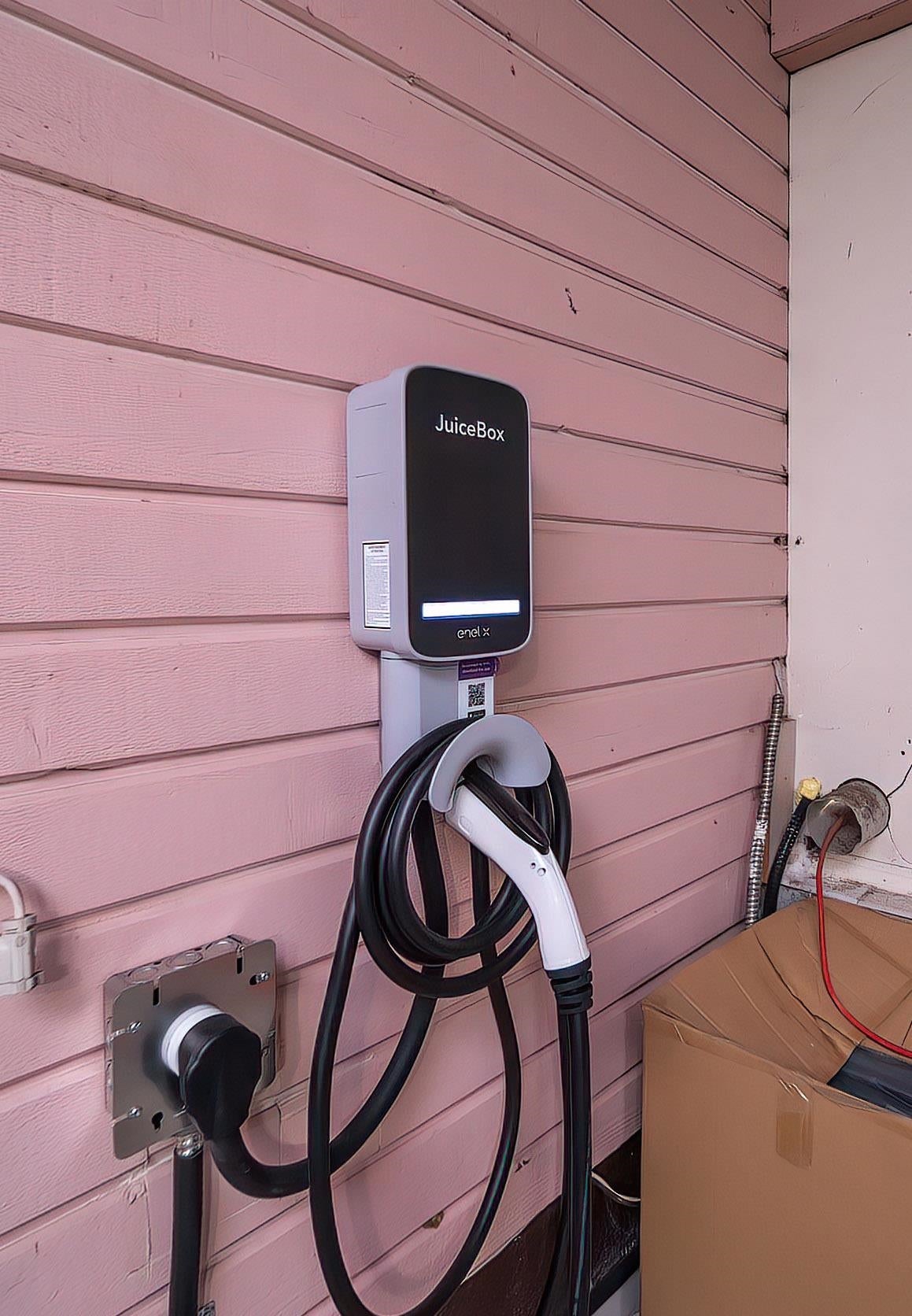 2011 Paulus Crescent - Montecito Single Family Residence for Sale, 4 Bedrooms (R3063688)# - 24