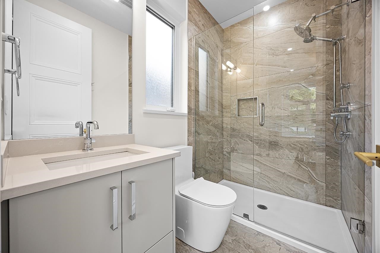 6902 Kitchener Street - Sperling-Duthie Single Family Residence for Sale, 6 Bedrooms (R3064360)# - 13