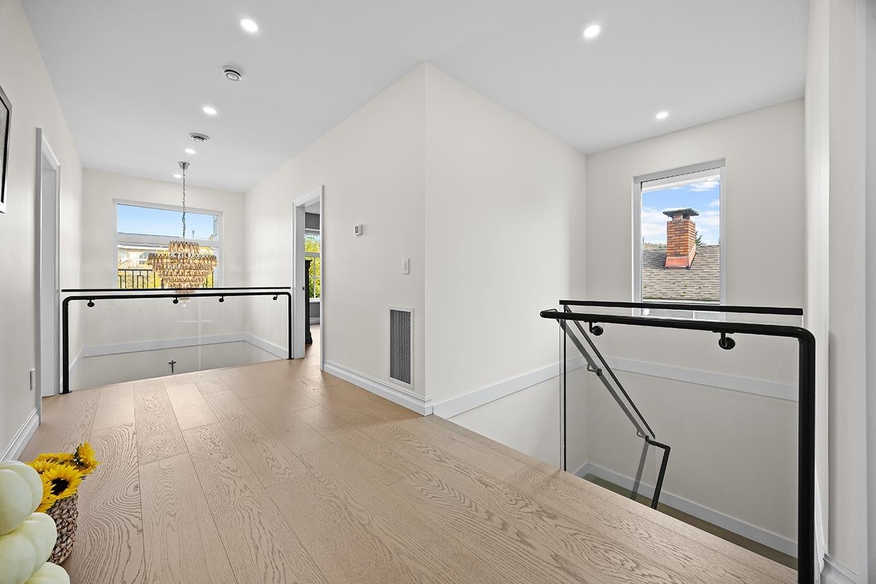 6902 Kitchener Street - Sperling-Duthie Single Family Residence for Sale, 6 Bedrooms (R3064360)# - 15