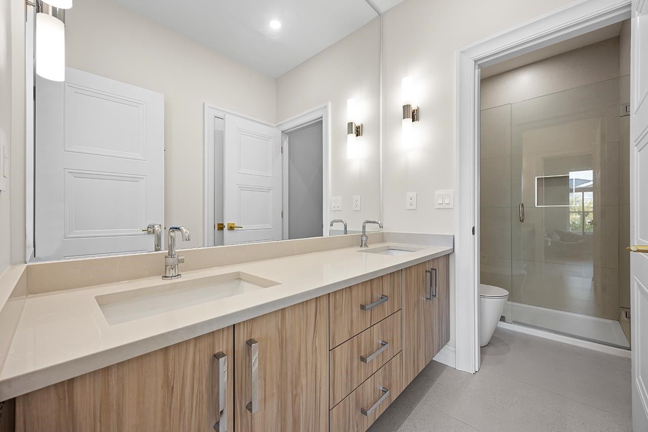 6902 Kitchener Street - Sperling-Duthie Single Family Residence for Sale, 6 Bedrooms (R3064360)# - 20