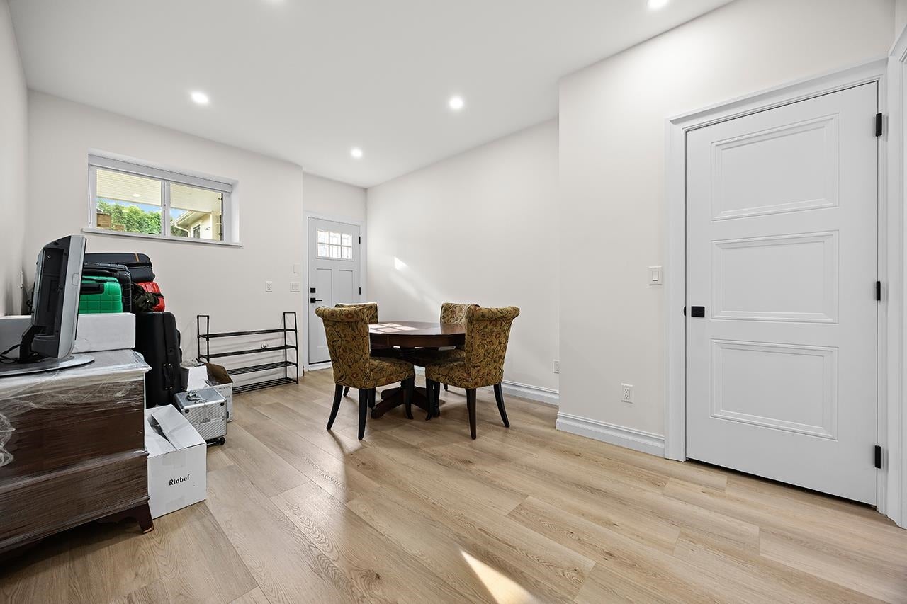 6902 Kitchener Street - Sperling-Duthie Single Family Residence for Sale, 6 Bedrooms (R3064360)# - 27