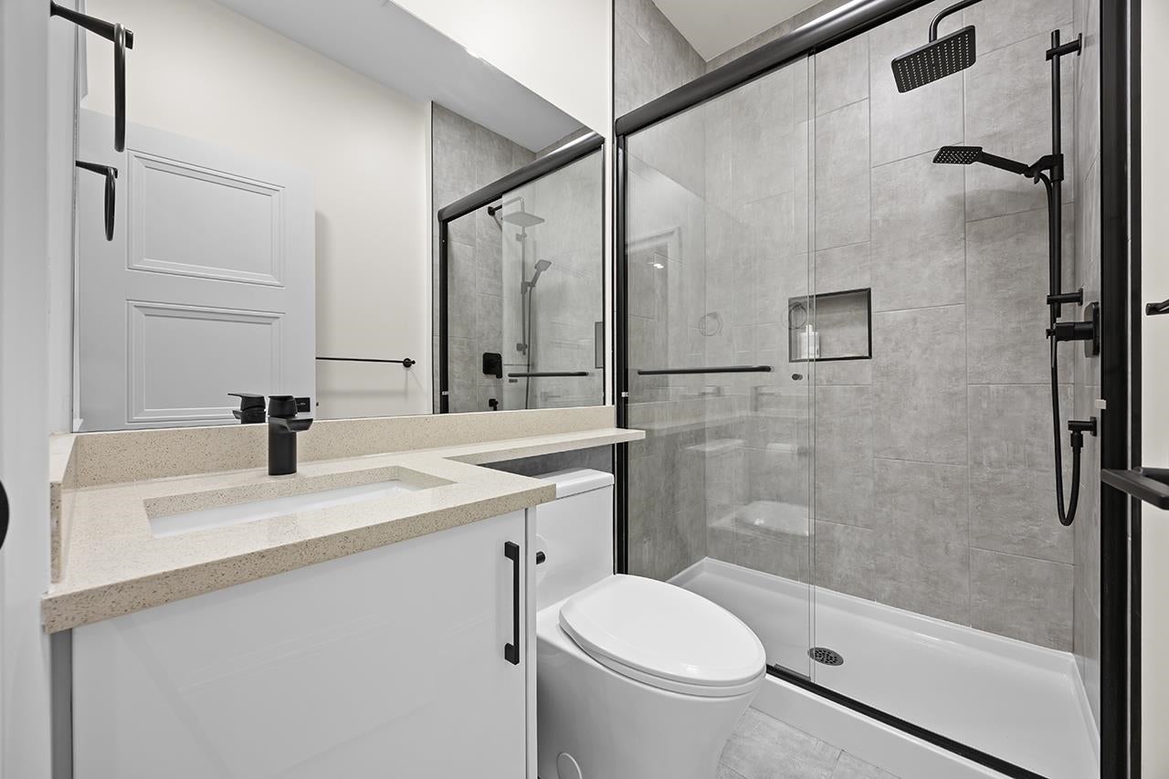 6902 Kitchener Street - Sperling-Duthie Single Family Residence for Sale, 6 Bedrooms (R3064360)# - 29