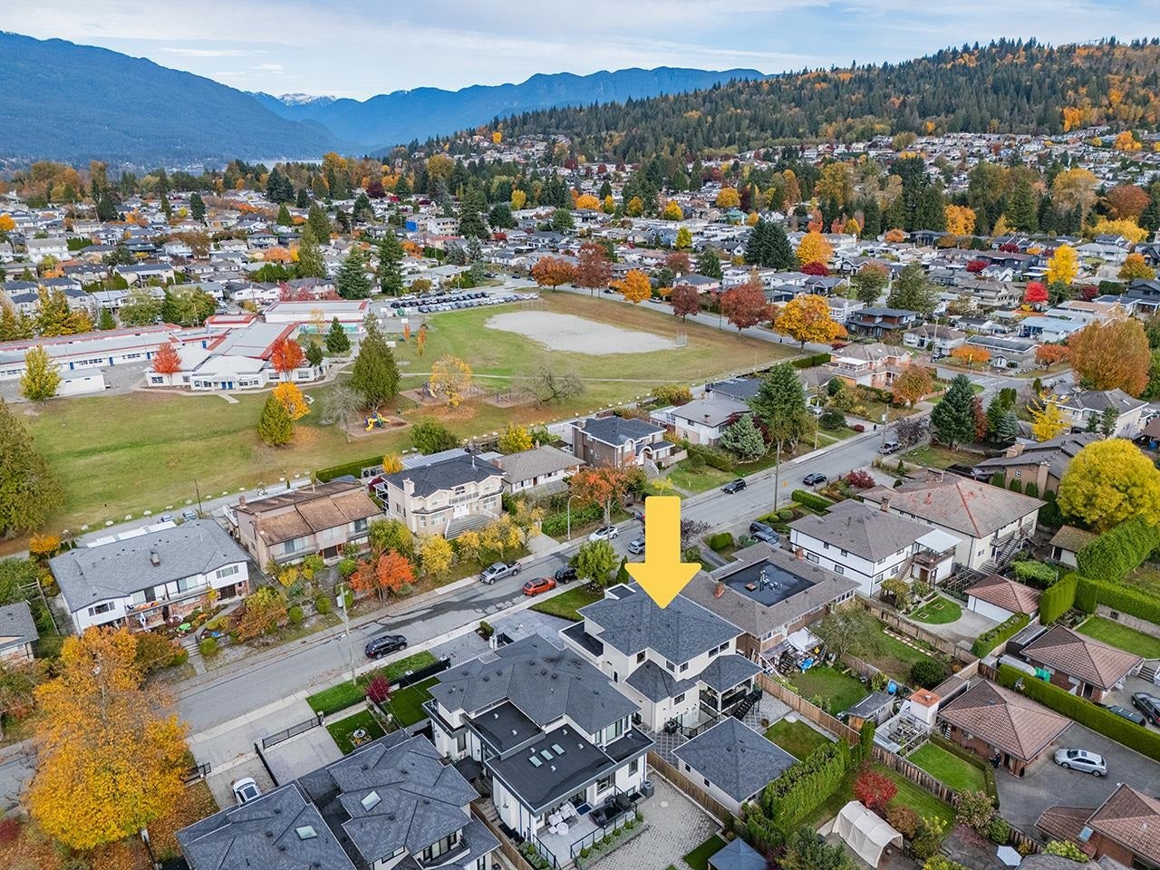 6902 Kitchener Street - Sperling-Duthie Single Family Residence for Sale, 6 Bedrooms (R3064360)# - 2