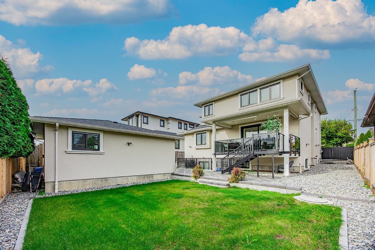 6902 Kitchener Street - Sperling-Duthie Single Family Residence for Sale, 6 Bedrooms (R3064360)# - 30