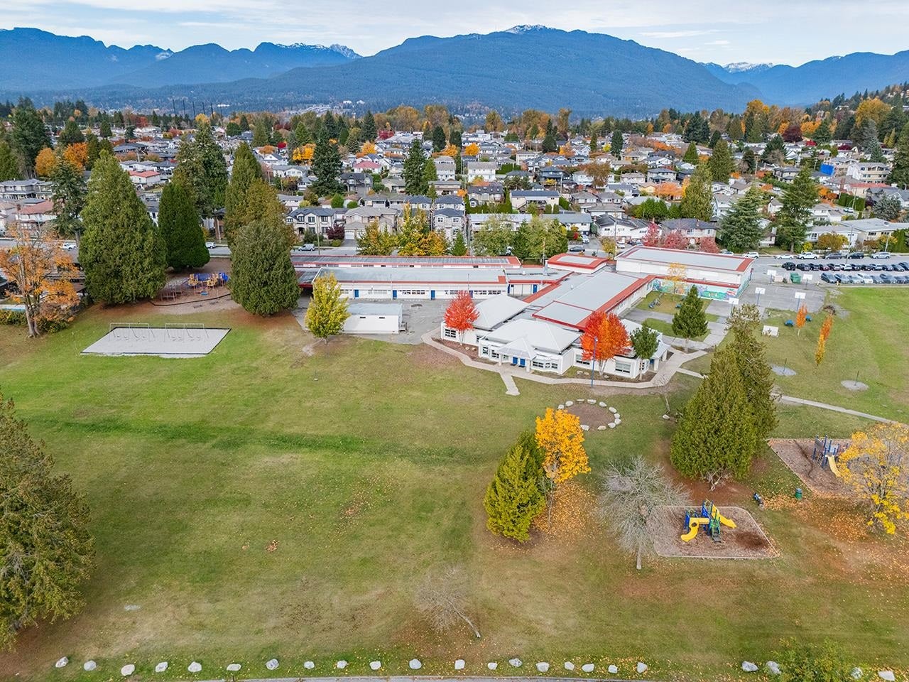 6902 Kitchener Street - Sperling-Duthie Single Family Residence for Sale, 6 Bedrooms (R3064360)# - 34