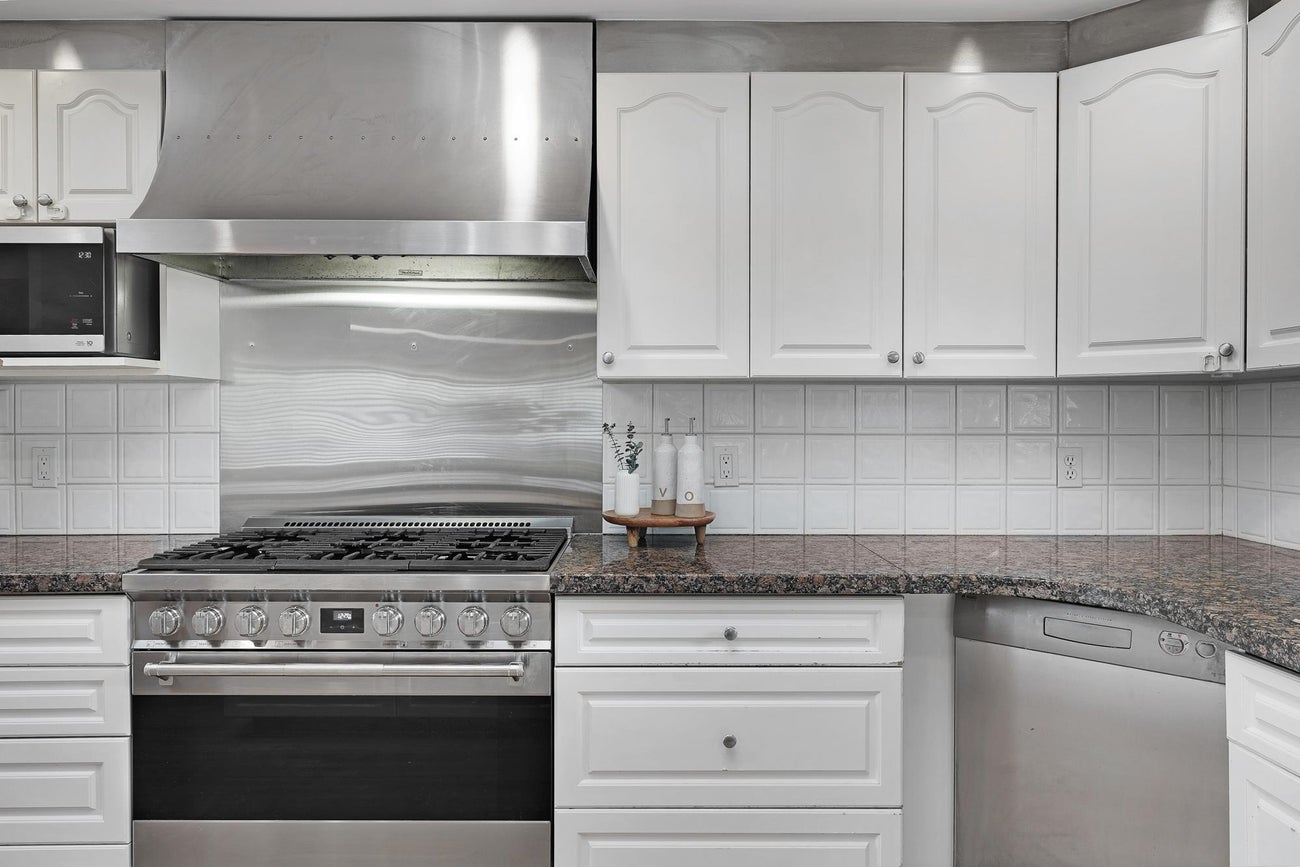 3737 Yale Street - Vancouver Heights Single Family Residence for Sale, 5 Bedrooms (R3064658)# - 13