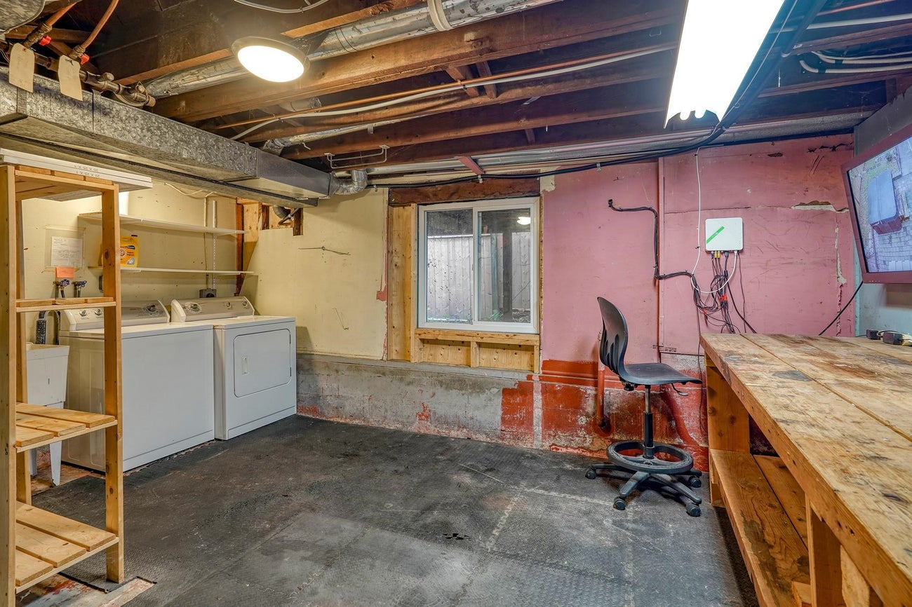 3737 Yale Street - Vancouver Heights Single Family Residence for Sale, 5 Bedrooms (R3064658)# - 21