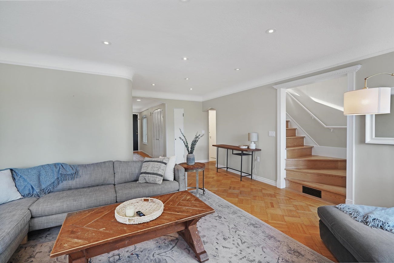 3737 Yale Street - Vancouver Heights Single Family Residence for Sale, 5 Bedrooms (R3064658)# - 6