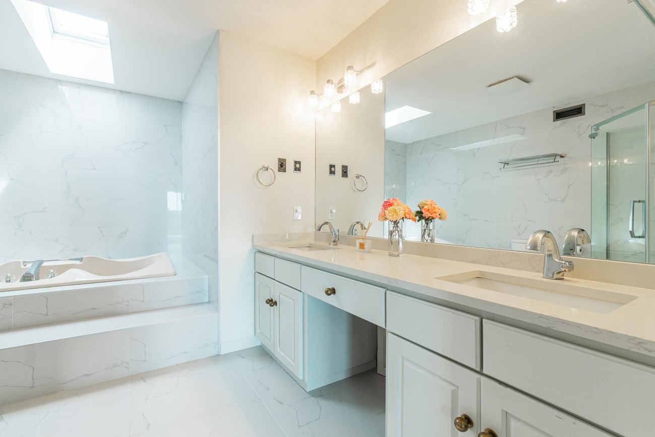 7378 Union Street - Simon Fraser Univer. Single Family Residence for Sale, 9 Bedrooms (R3064778)# - 29 7378 Union Street - Simon Fraser Univer. Single Family Residence for Sale, 9 Bedrooms (R3064778)# - 29