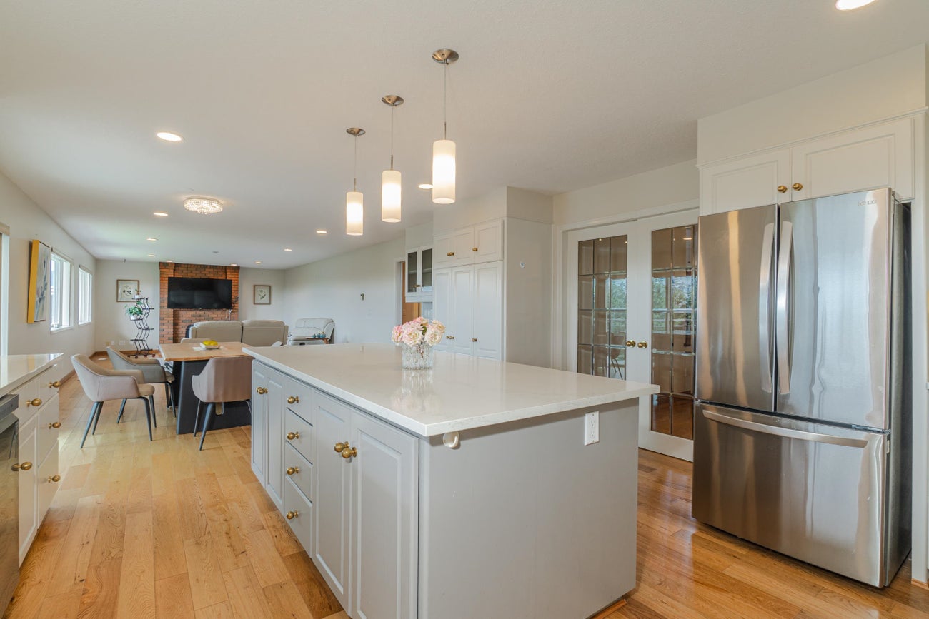 7378 Union Street - Simon Fraser Univer. Single Family Residence for Sale, 9 Bedrooms (R3064778)# - 8 7378 Union Street - Simon Fraser Univer. Single Family Residence for Sale, 9 Bedrooms (R3064778)# - 8