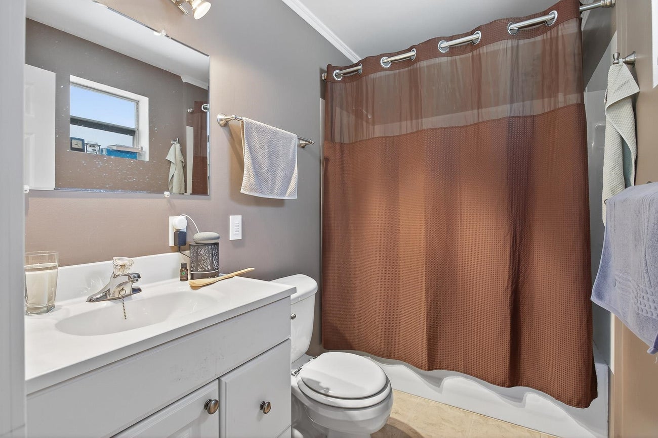 226 Nelson Street - Maillardville Single Family Residence for Sale, 3 Bedrooms (R3064811)# - 8