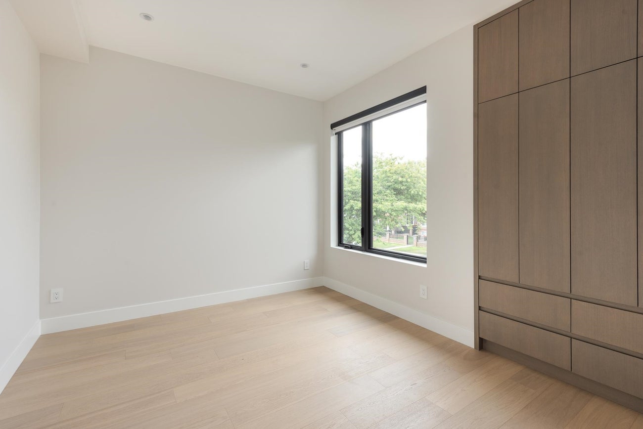 4413 Oxford Street - Vancouver Heights Single Family Residence for Sale, 5 Bedrooms (R3065127)# - 21 4413 Oxford Street - Vancouver Heights Single Family Residence for Sale, 5 Bedrooms (R3065127)# - 21