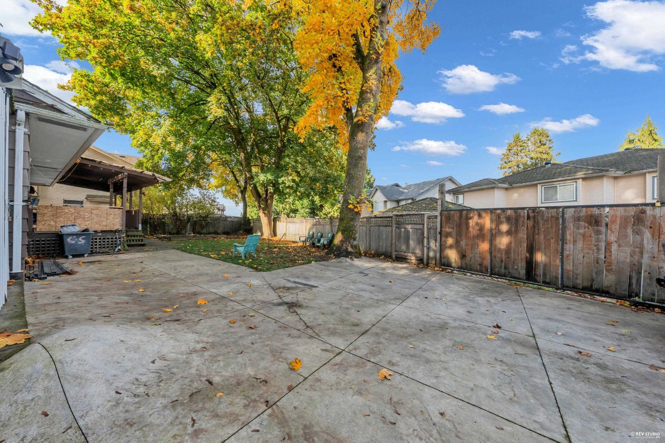735 Lea Avenue - Coquitlam West Single Family Residence for Sale, 3 Bedrooms (R3065148)# - 25