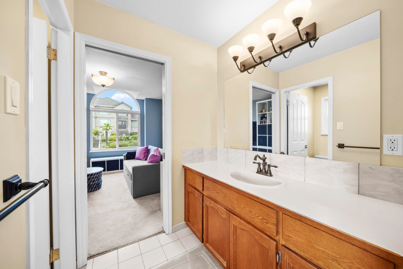 2288 Leclair Drive - Coquitlam East Single Family Residence for Sale, 5 Bedrooms (R3065478)# - 36