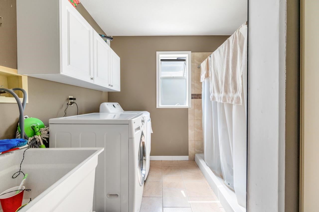 2984 Lotus Court - Canyon Springs Single Family Residence for Sale, 6 Bedrooms (R3065627)# - 20