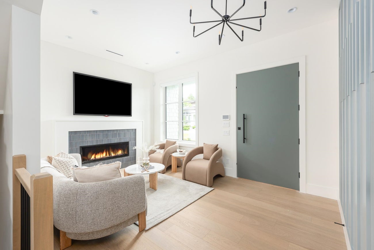 615 Nicola Avenue - Coquitlam West Single Family Residence for Sale, 8 Bedrooms (R3066209)# - 10