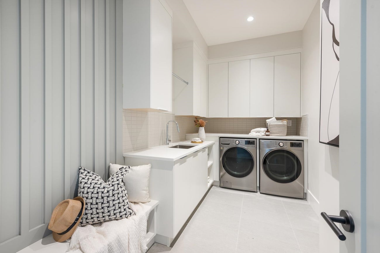 615 Nicola Avenue - Coquitlam West Single Family Residence for Sale, 8 Bedrooms (R3066209)# - 13