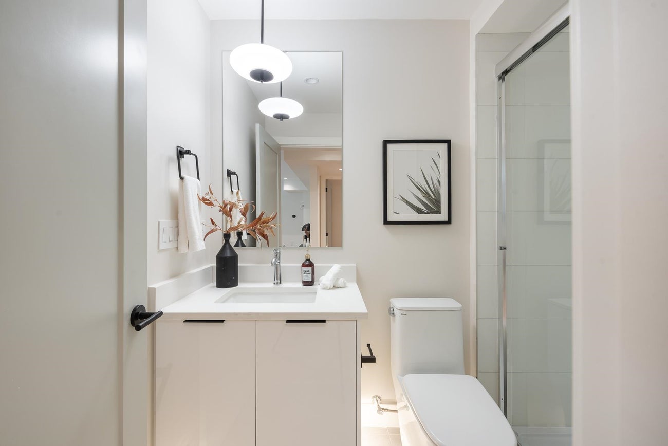 615 Nicola Avenue - Coquitlam West Single Family Residence for Sale, 8 Bedrooms (R3066209)# - 29