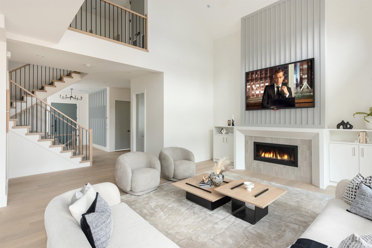 615 Nicola Avenue - Coquitlam West Single Family Residence for Sale, 8 Bedrooms (R3066209)# - 2