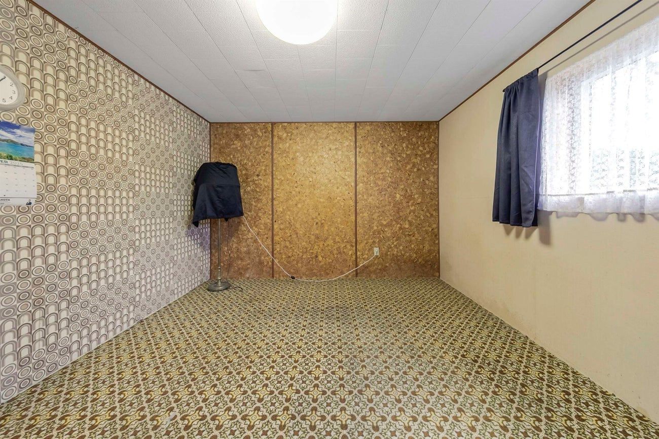 1350 Grover Avenue - Central Coquitlam Single Family Residence for Sale, 4 Bedrooms (R3066686)# - 23