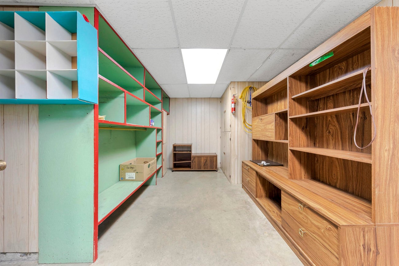 1350 Grover Avenue - Central Coquitlam Single Family Residence for Sale, 4 Bedrooms (R3066686)# - 24