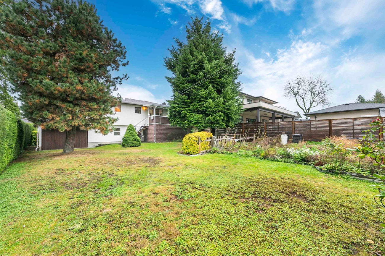 1350 Grover Avenue - Central Coquitlam Single Family Residence for Sale, 4 Bedrooms (R3066686)# - 29