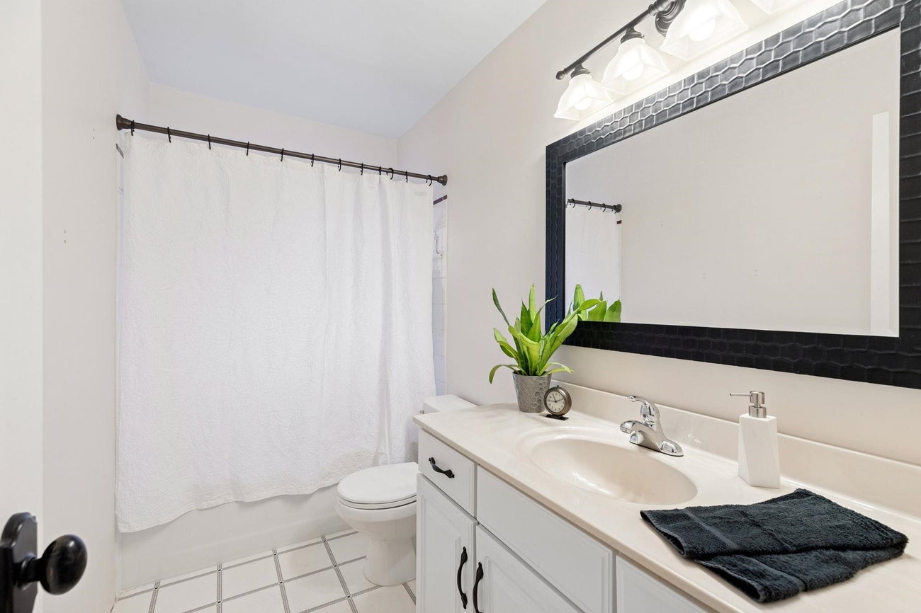 1501 Marine Crescent - Harbour Place Single Family Residence for Sale, 5 Bedrooms (R3066805)# - 15