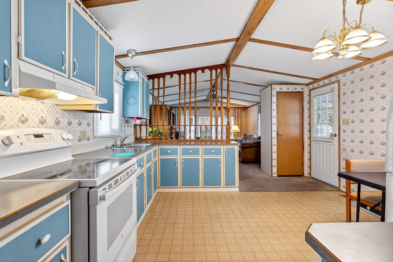 171 - 145 King Edward Street - Maillardville Manufactured Home for Sale, 2 Bedrooms (R3066982)# - 12