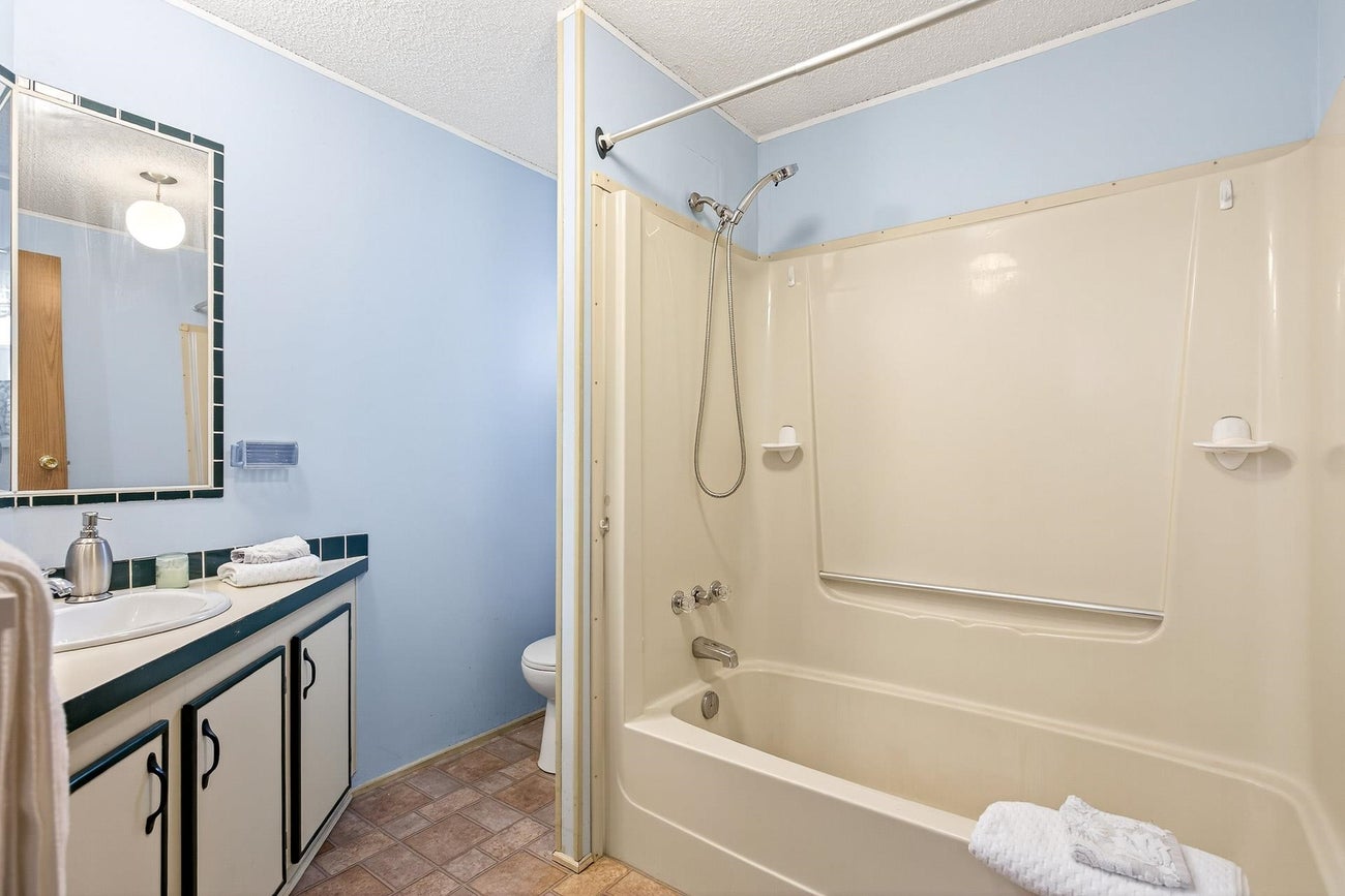 171 - 145 King Edward Street - Maillardville Manufactured Home for Sale, 2 Bedrooms (R3066982)# - 20 171 - 145 King Edward Street - Maillardville Manufactured Home for Sale, 2 Bedrooms (R3066982)# - 20