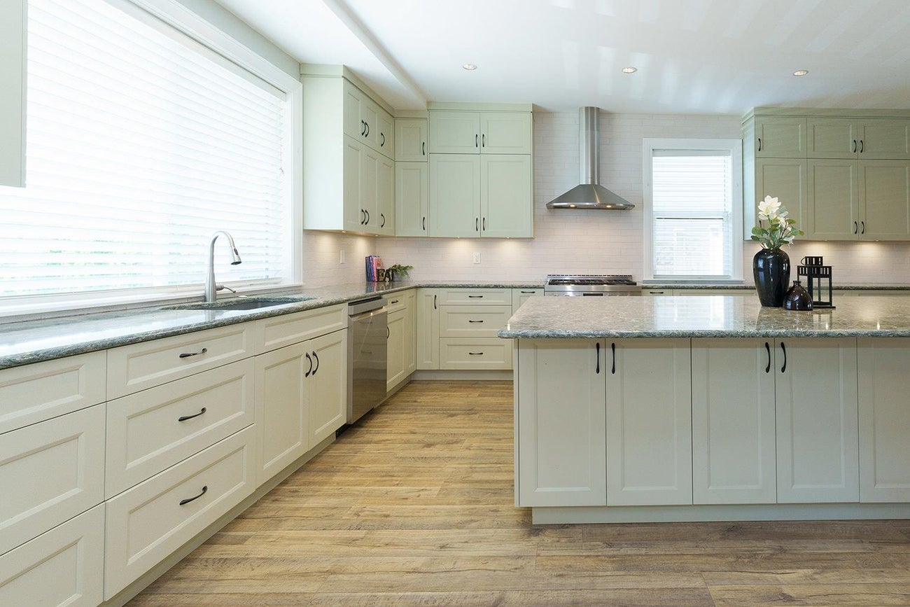 1055 Charland Avenue - Central Coquitlam Single Family Residence for Sale, 8 Bedrooms (R3067994)# - 5