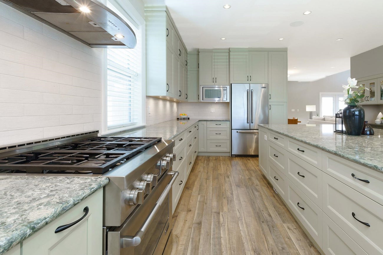 1055 Charland Avenue - Central Coquitlam Single Family Residence for Sale, 8 Bedrooms (R3067994)# - 6