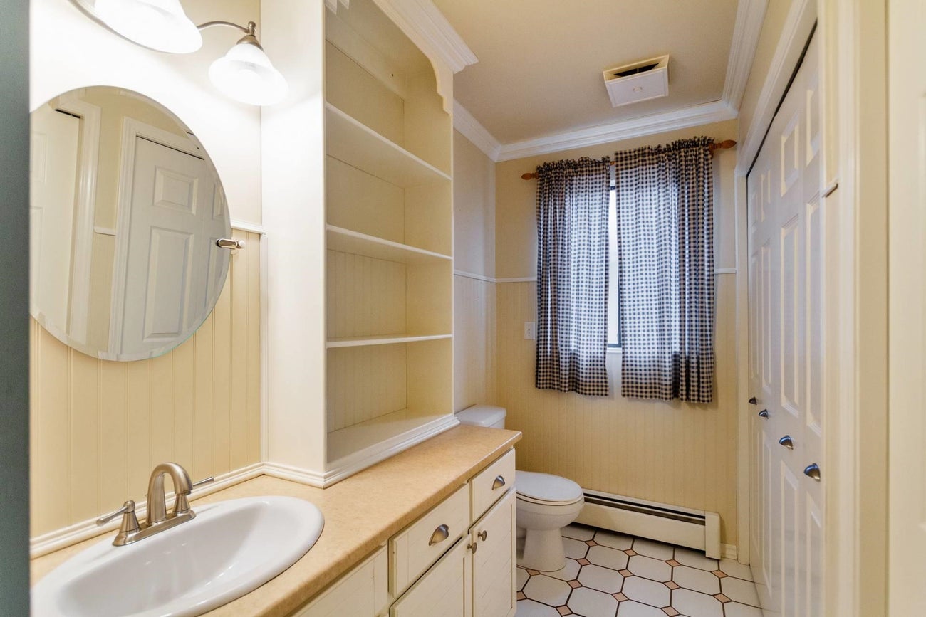 6785 Lochdale Street - Sperling-Duthie Single Family Residence for Sale, 5 Bedrooms (R3068034)# - 21