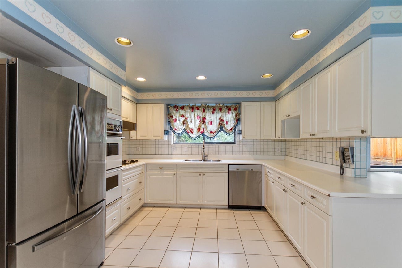 6785 Lochdale Street - Sperling-Duthie Single Family Residence for Sale, 5 Bedrooms (R3068034)# - 9