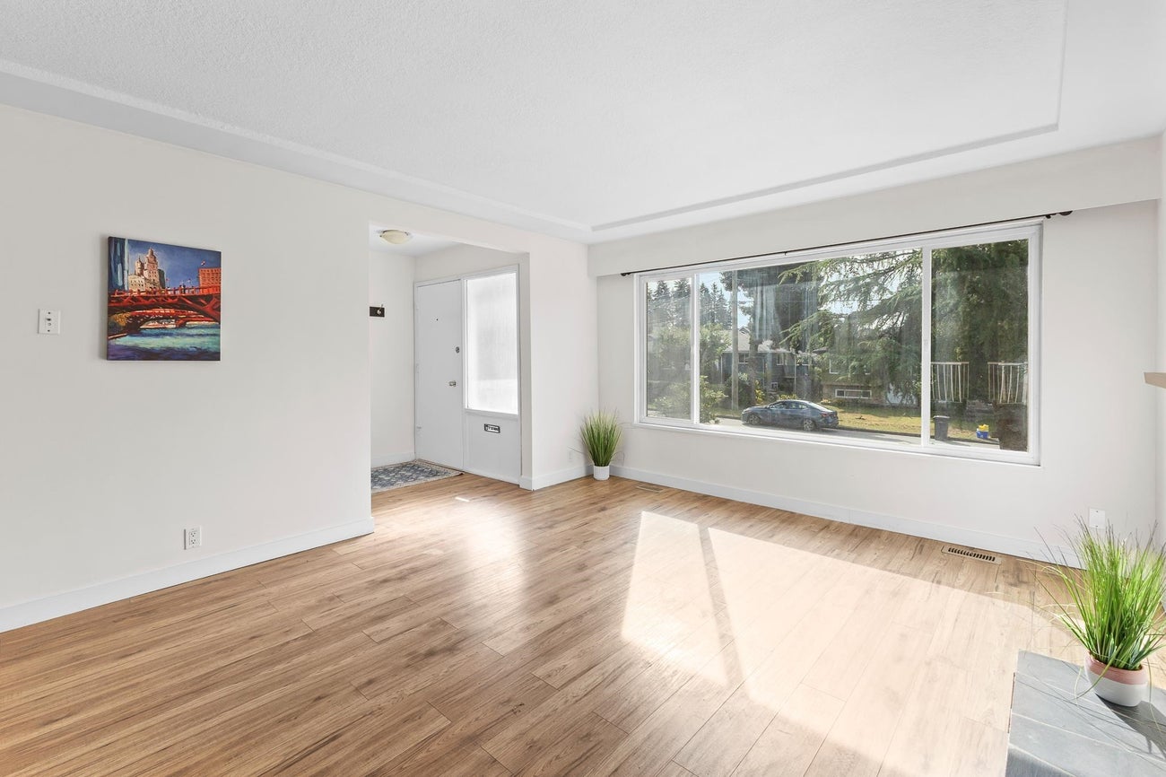 1119 Sprice Avenue - Central Coquitlam Single Family Residence for Sale, 5 Bedrooms (R3068625)# - 11