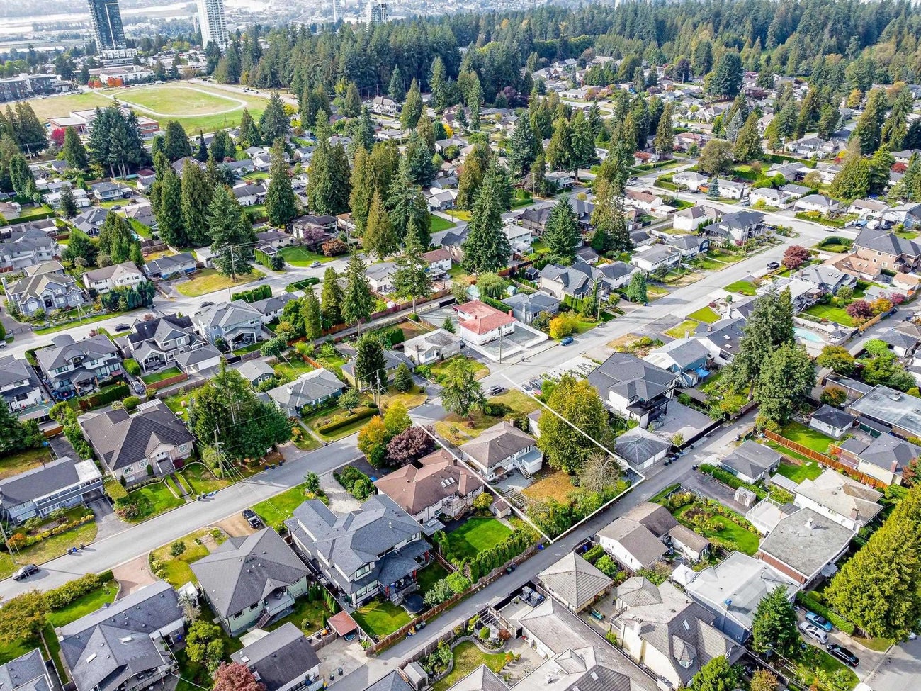 1119 Sprice Avenue - Central Coquitlam Single Family Residence for Sale, 5 Bedrooms (R3068625)# - 3