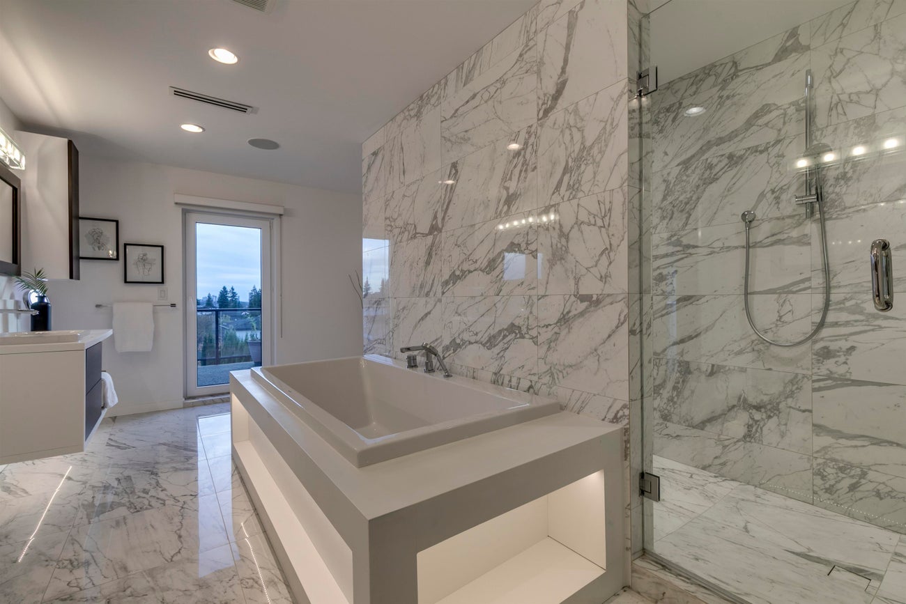 2146 Kugler Avenue - Central Coquitlam Single Family Residence for Sale, 6 Bedrooms (R3068849)# - 31