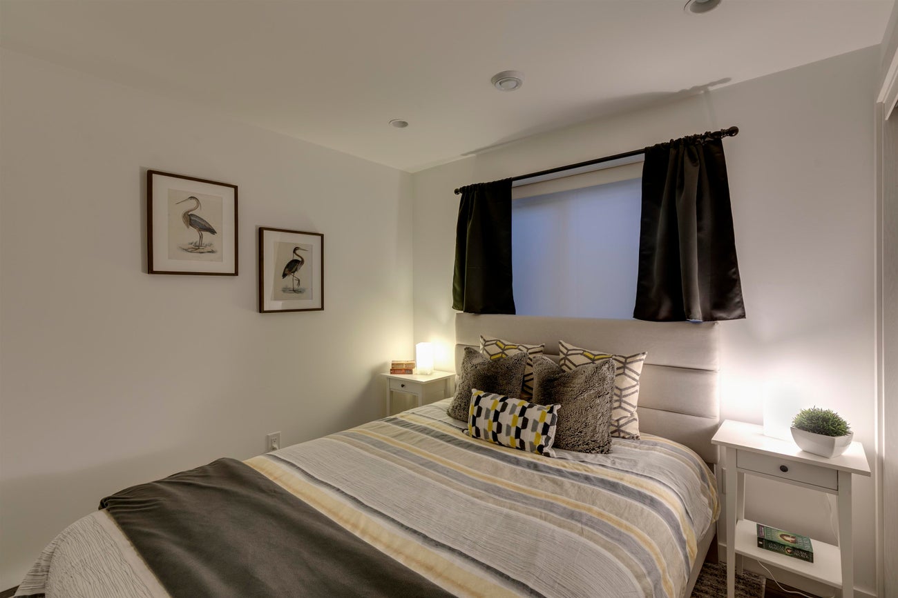 2146 Kugler Avenue - Central Coquitlam Single Family Residence for Sale, 6 Bedrooms (R3068849)# - 39