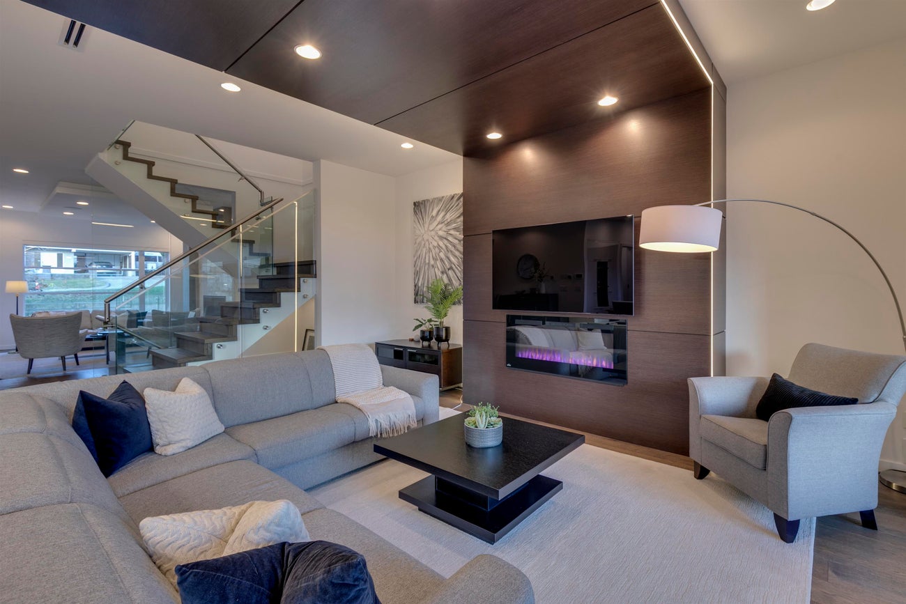 2146 Kugler Avenue - Central Coquitlam Single Family Residence for Sale, 6 Bedrooms (R3068849)# - 6