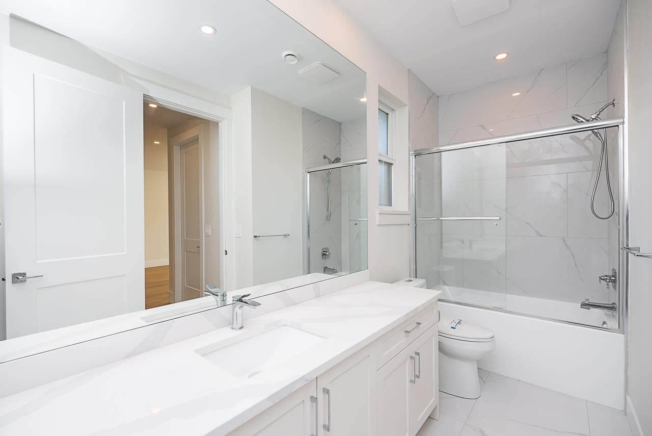 897 Cottonwood Avenue - Coquitlam West Single Family Residence for Sale, 8 Bedrooms (R3068881)# - 26