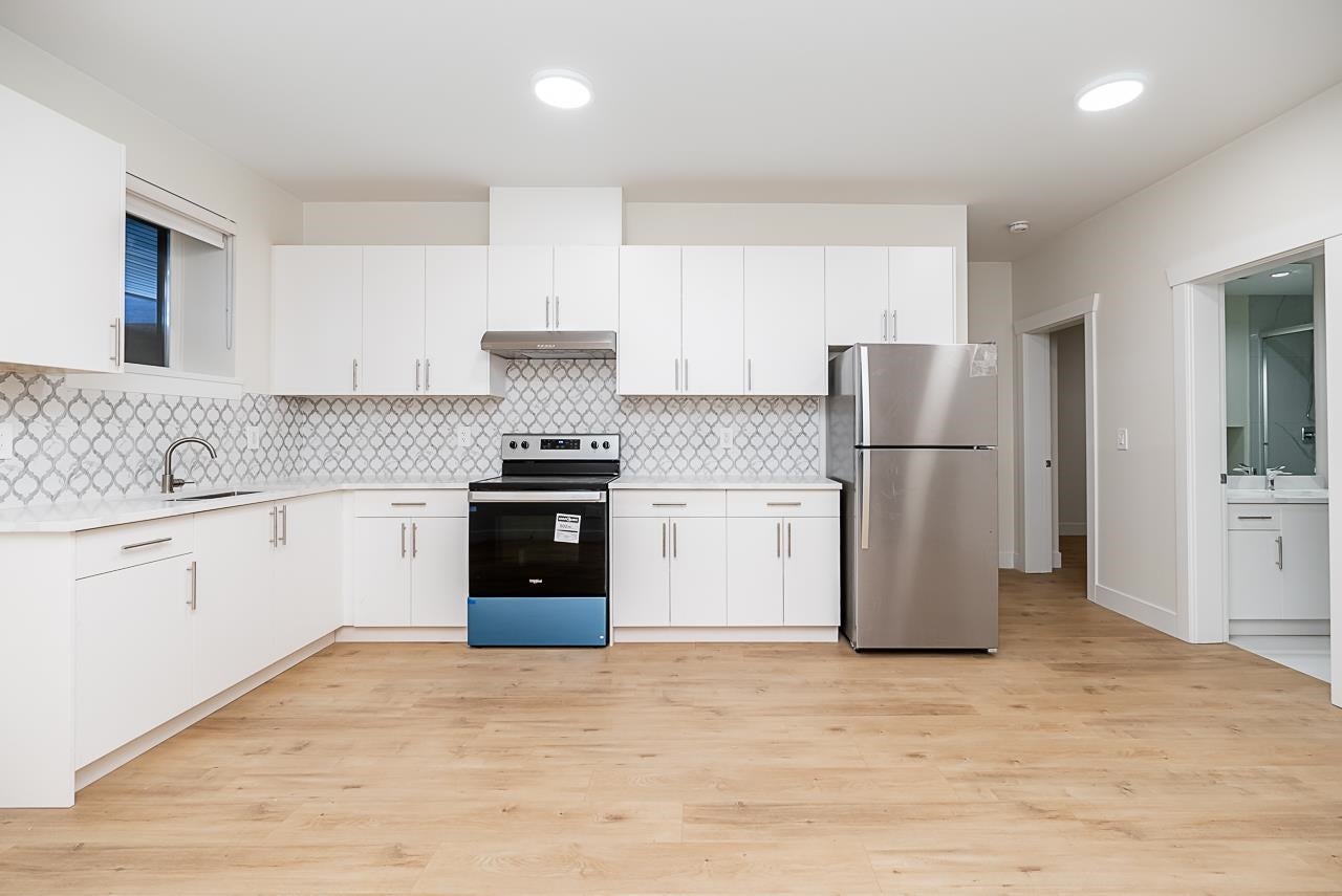 897 Cottonwood Avenue - Coquitlam West Single Family Residence for Sale, 8 Bedrooms (R3068881)# - 29